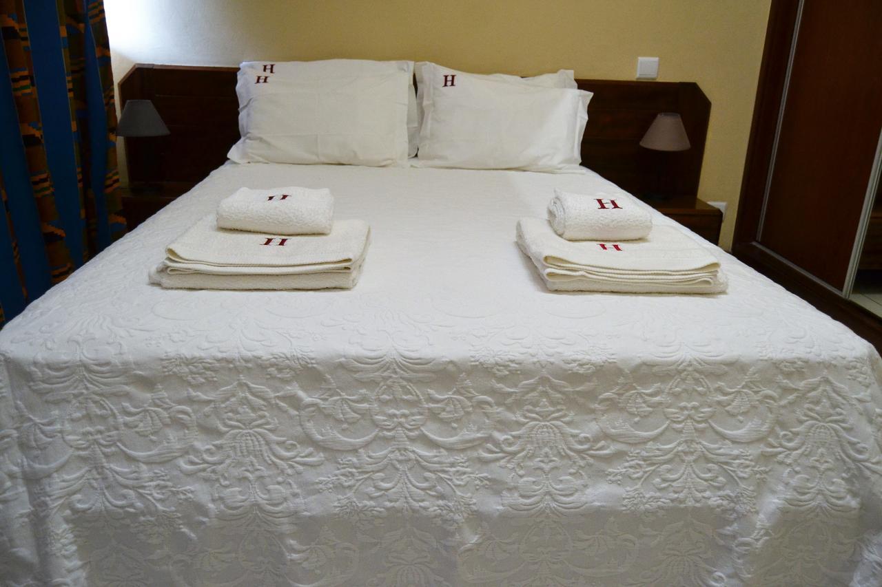 Hotel Central Сао Томе Екстериор снимка