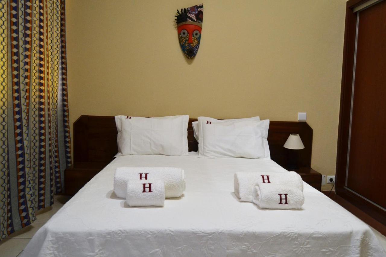 Hotel Central Сао Томе Екстериор снимка