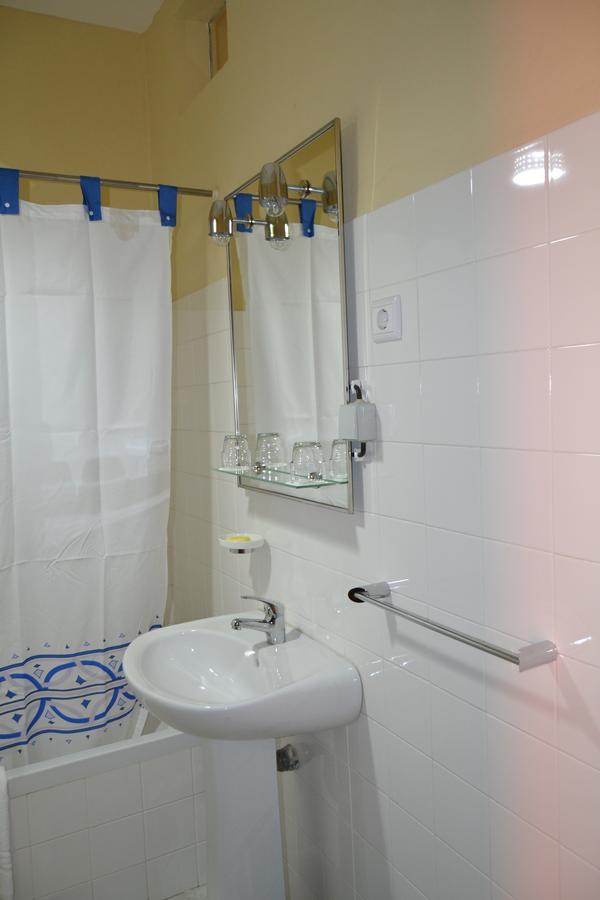 Hotel Central Сао Томе Екстериор снимка